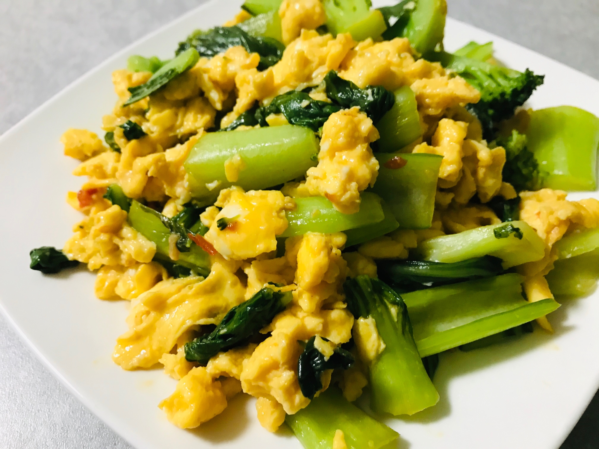 簡単 小松菜とブロッコリーのピリ辛卵炒め レシピ 作り方 By Seal S 楽天レシピ 簡単 小松菜とブロッコリーのピリ辛卵炒め レシピ 作り方 By Seal S 楽天レシピ