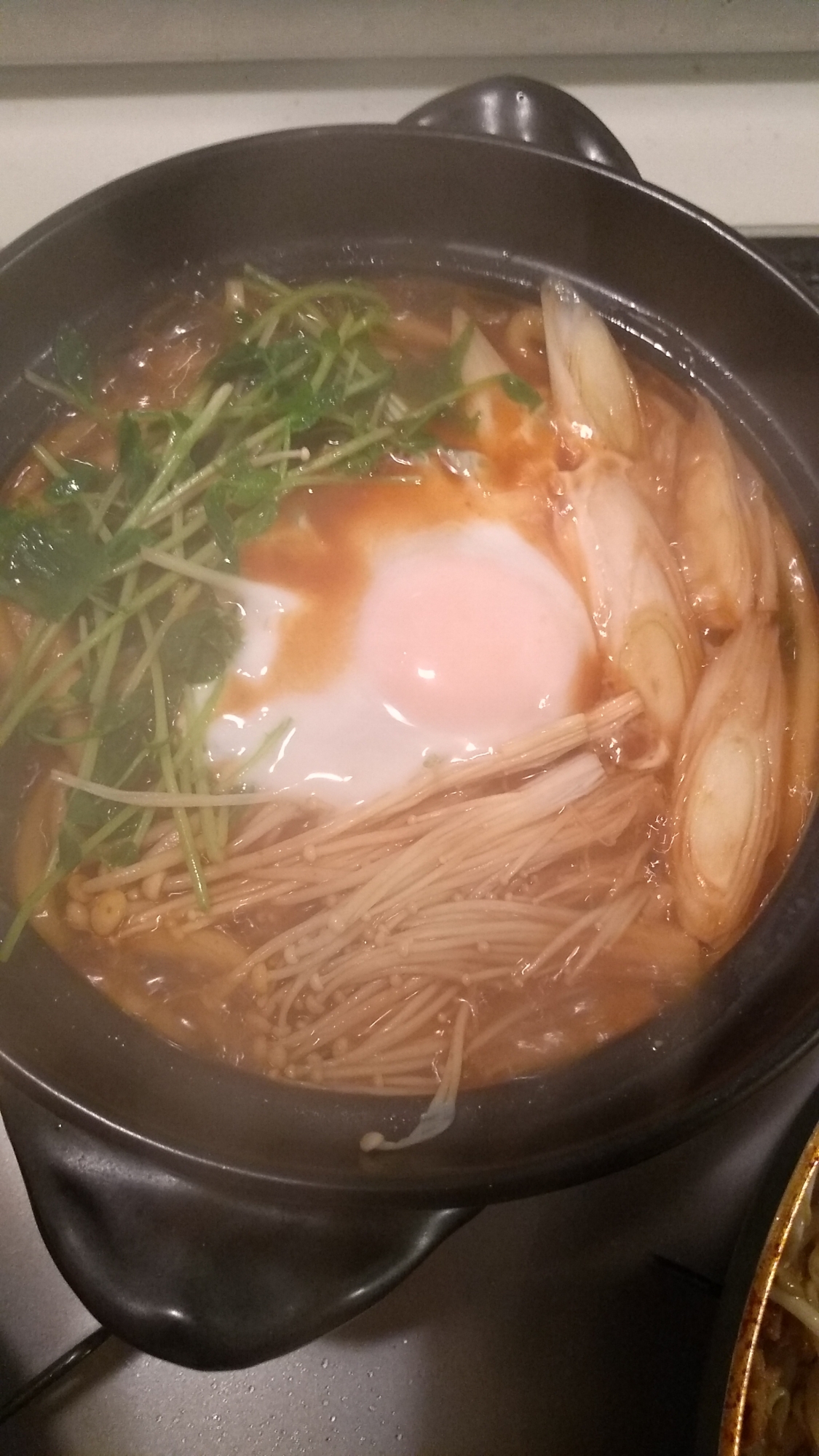 土鍋で簡単味噌煮込みうどん