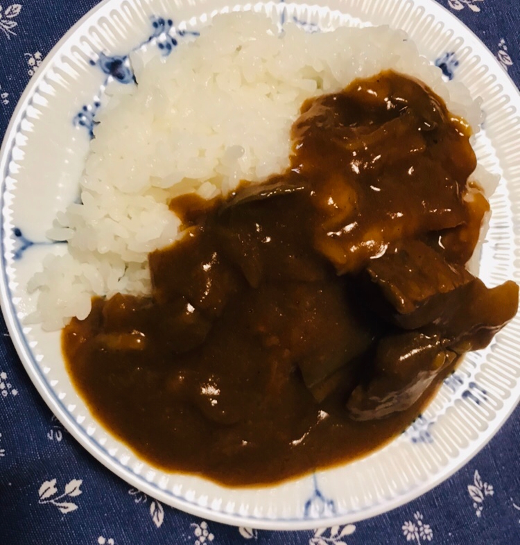 ナスと牛もも肉のカレー