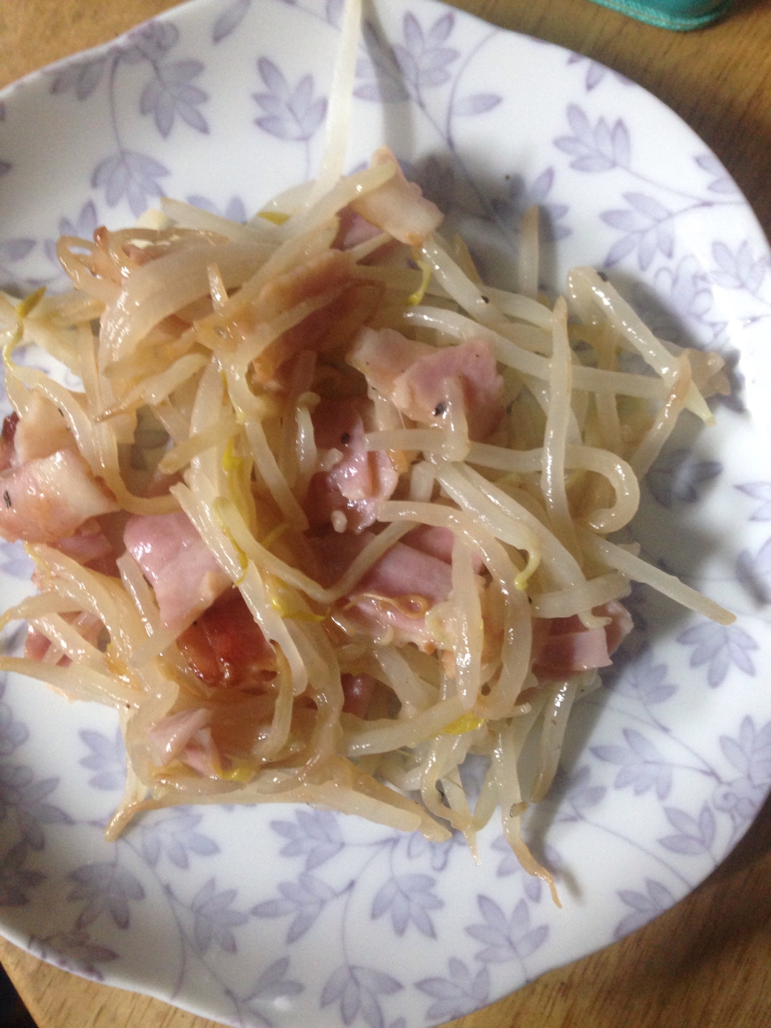 香味ペーストを使ったもやし炒め