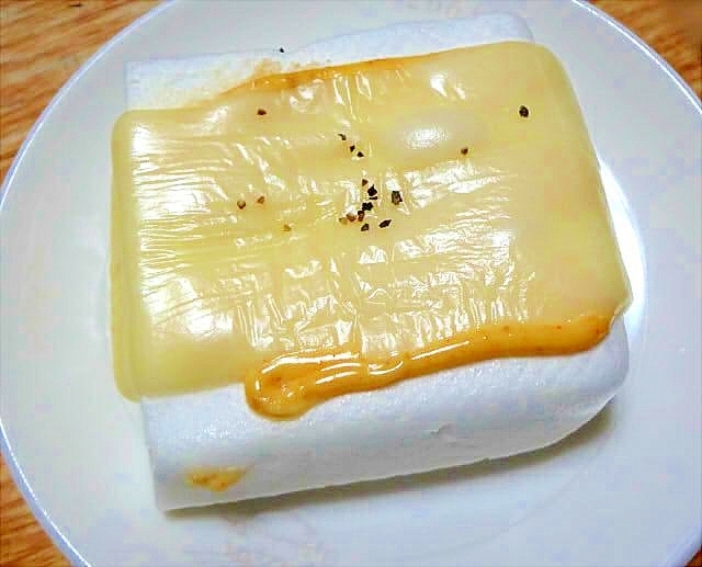 はんぺんの明太マヨチーズ焼き
