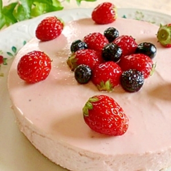 ひんやり ストロベリーレアチーズケーキ レシピ 作り方 By ころころコロネ 楽天レシピ ひんやり ストロベリーレアチーズケーキ レシピ 作り方 By ころころコロネ 楽天レシピ