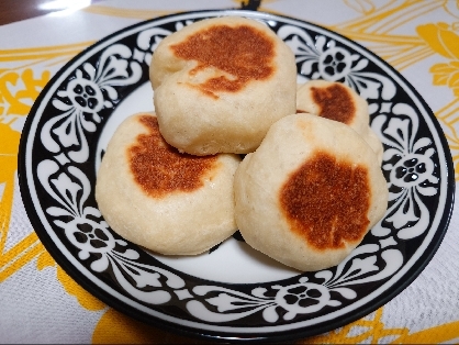 フライパンで焼く♪発酵なしのお豆腐パン