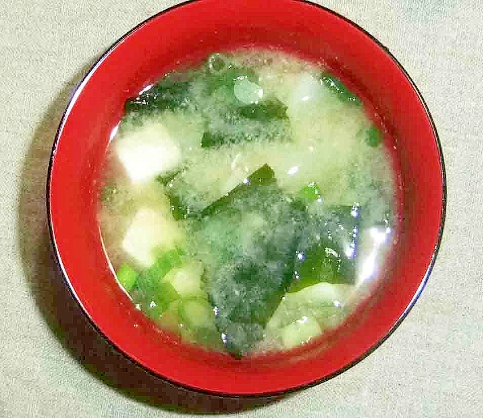 豆腐ワカメ大根のお味噌汁 レシピ 作り方 By ｃａｃｈｅｃａｃｈｅ 楽天レシピ