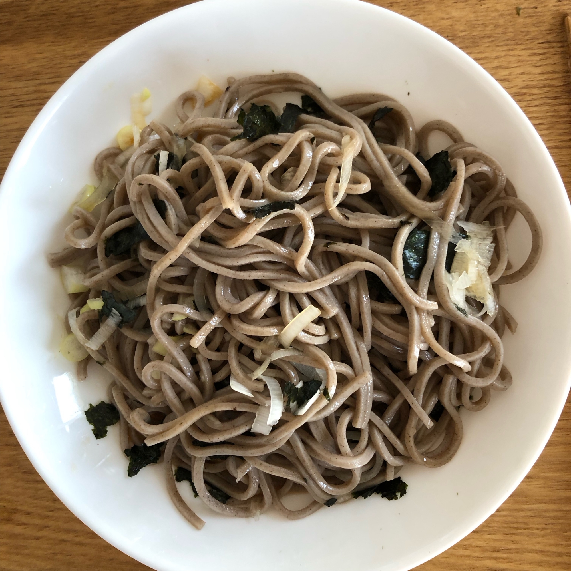 ショウガとねぎと海苔のそば