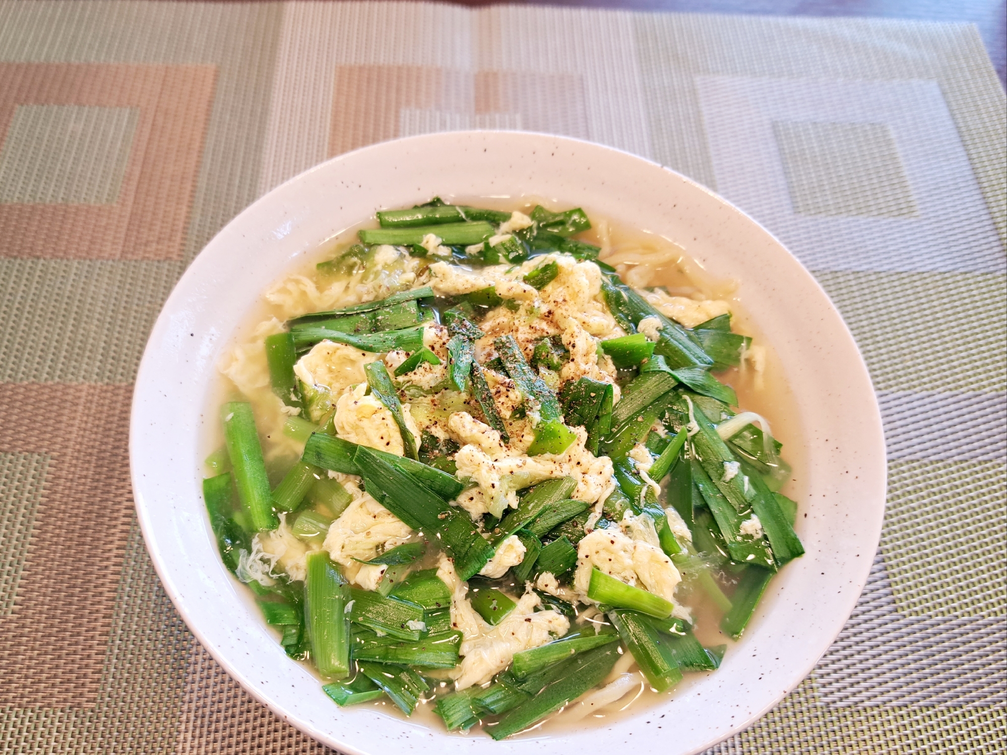 キャンプに！ふんわり卵の にら玉ラーメン