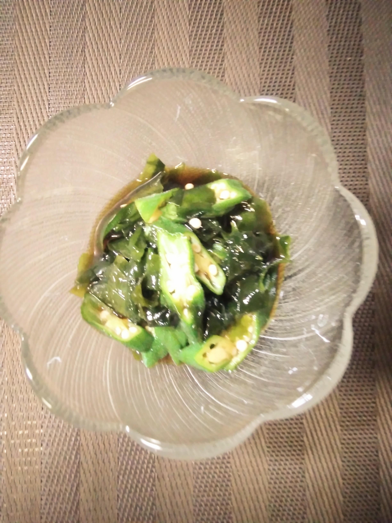 オクラとわかめの酢の物