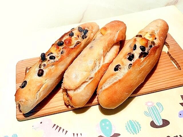 スタンドミキサーで！枝豆とチーズの総菜フランスパン レシピ・作り方