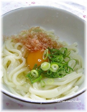 とにもかくにも簡単 卵のせ生醤油うどん レシピ 作り方 By はなまる子 楽天レシピ とにもかくにも簡単 卵のせ生醤油うどん レシピ 作り方 By はなまる子 楽天レシピ