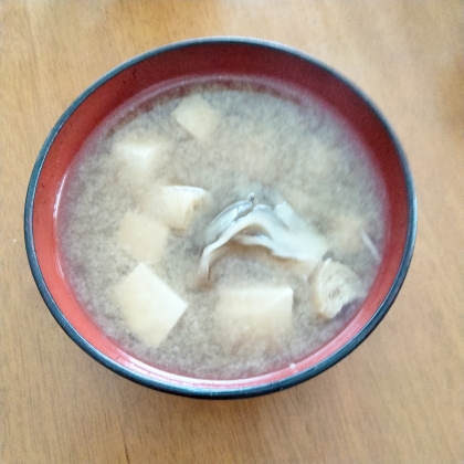 豆腐と玉ねぎと舞茸のお味噌汁☆