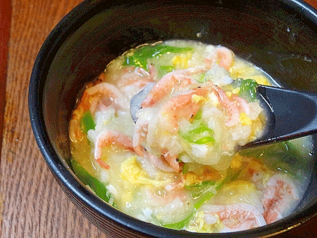 胃腸に優しい♪ 「生桜えびの卵雑炊」