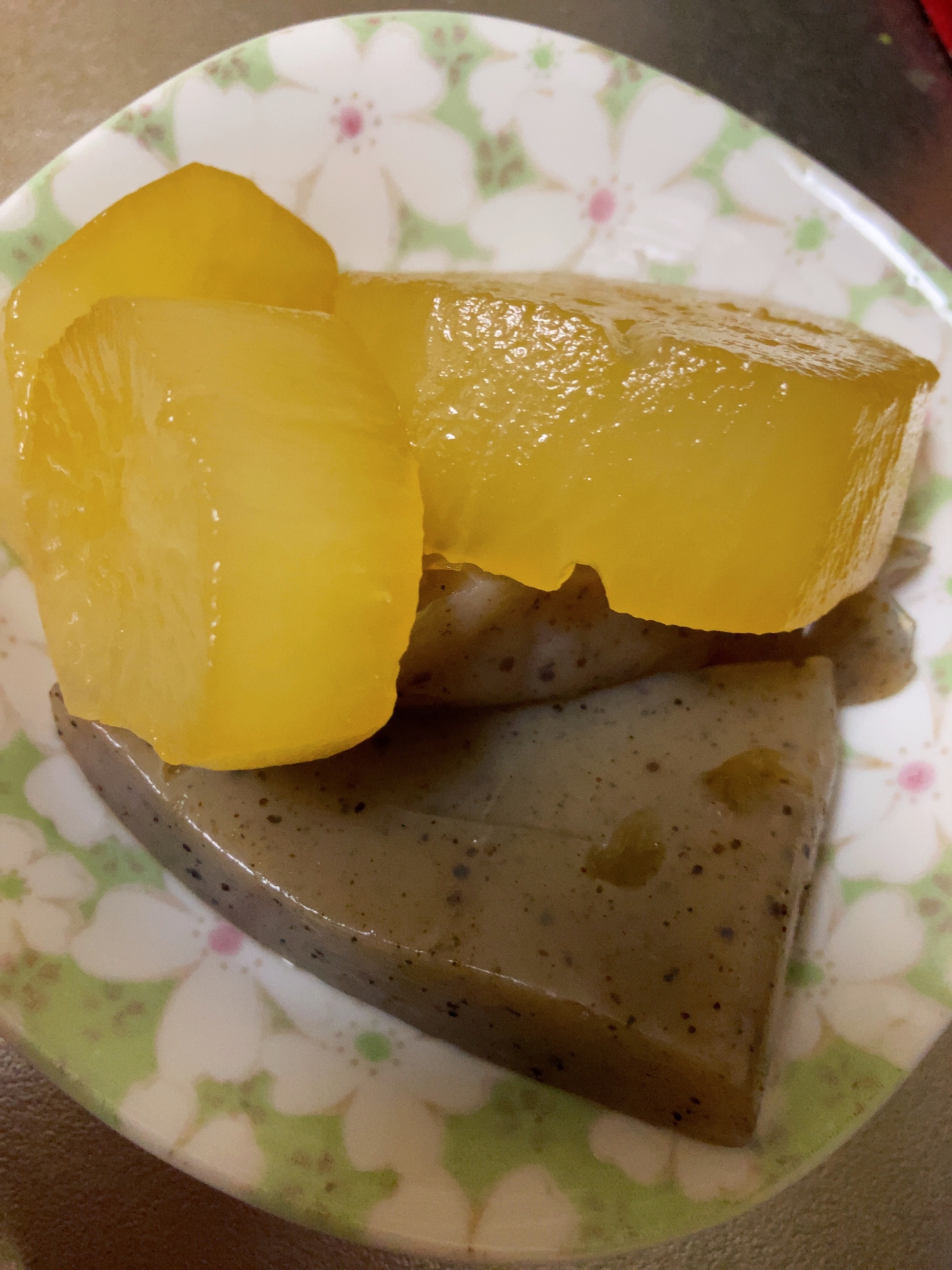 こんにゃくと大根の煮物