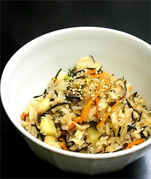 まごわやさしい 栄養満点 ひじきごはん レシピ 作り方 By Marple マープル 楽天レシピ