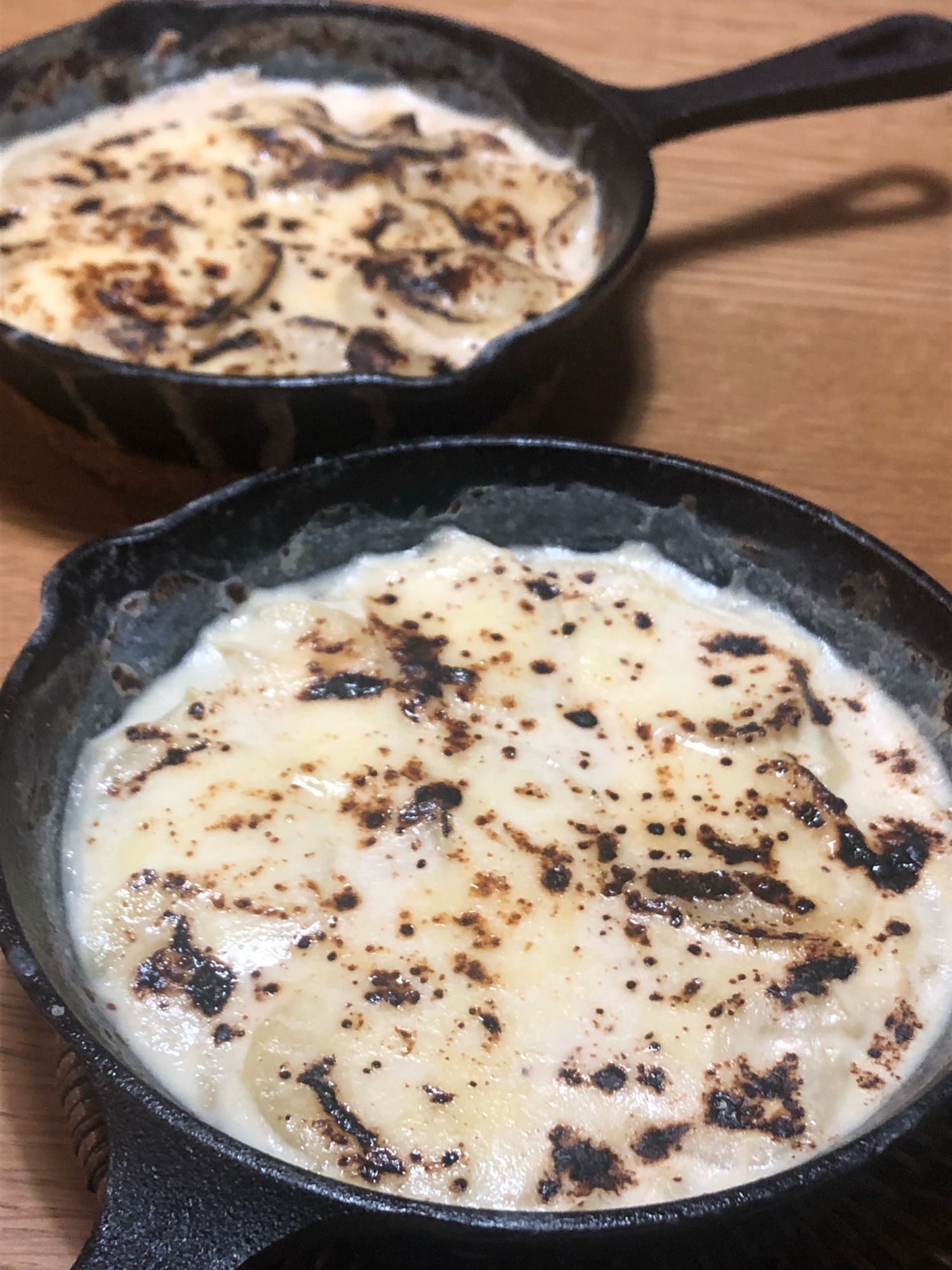 キャンプに!スキレットでドゥフィノワーズ