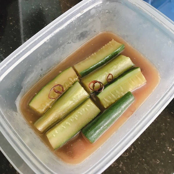 タッパーで簡単に ピリ辛きゅうりの中華風浅漬け レシピ 作り方 By Mocha222 楽天レシピ タッパーで簡単に ピリ辛きゅうりの中華風浅漬け レシピ 作り方 By Mocha222 楽天レシピ