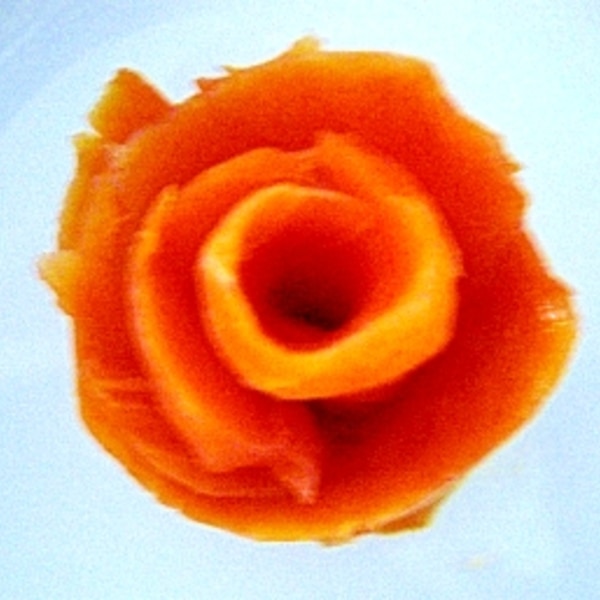 スモークサーモンの切り落としでお花を作りました レシピ 作り方 By みらくるみさくる 楽天レシピ スモークサーモンの切り落としでお花を作りました レシピ 作り方 By みらくるみさくる 楽天レシピ