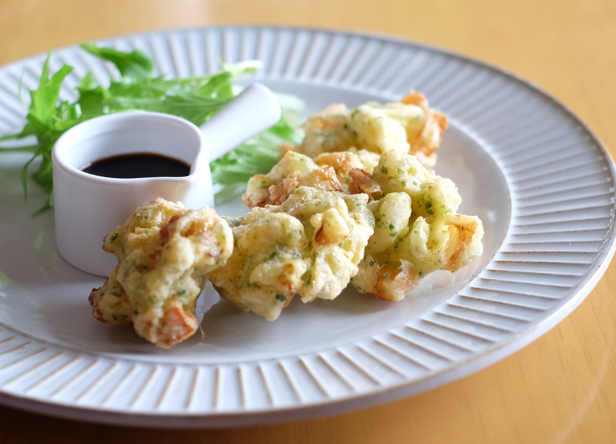 たこ焼きみたい♪カリフラワーとちくわのかき揚げ