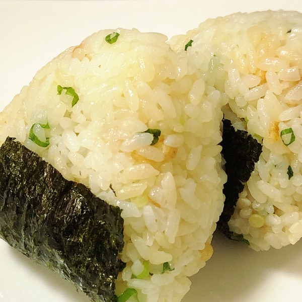 悪魔のおにぎり ツナマヨ入り レシピ 作り方 By 萌吉 楽天レシピ 悪魔のおにぎり ツナマヨ入り レシピ 作り方 By 萌吉 楽天レシピ