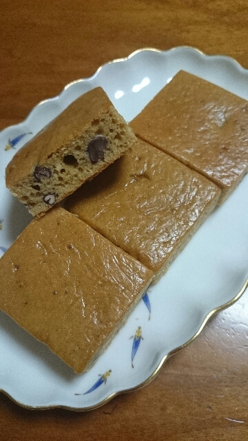 黒糖と甘納豆のケーキ