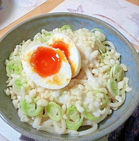 半熟たまごと山芋☆ぶっかけうどん！