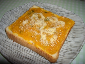 チーズの香り☆くり?おいも?煮かぼちゃのトースト