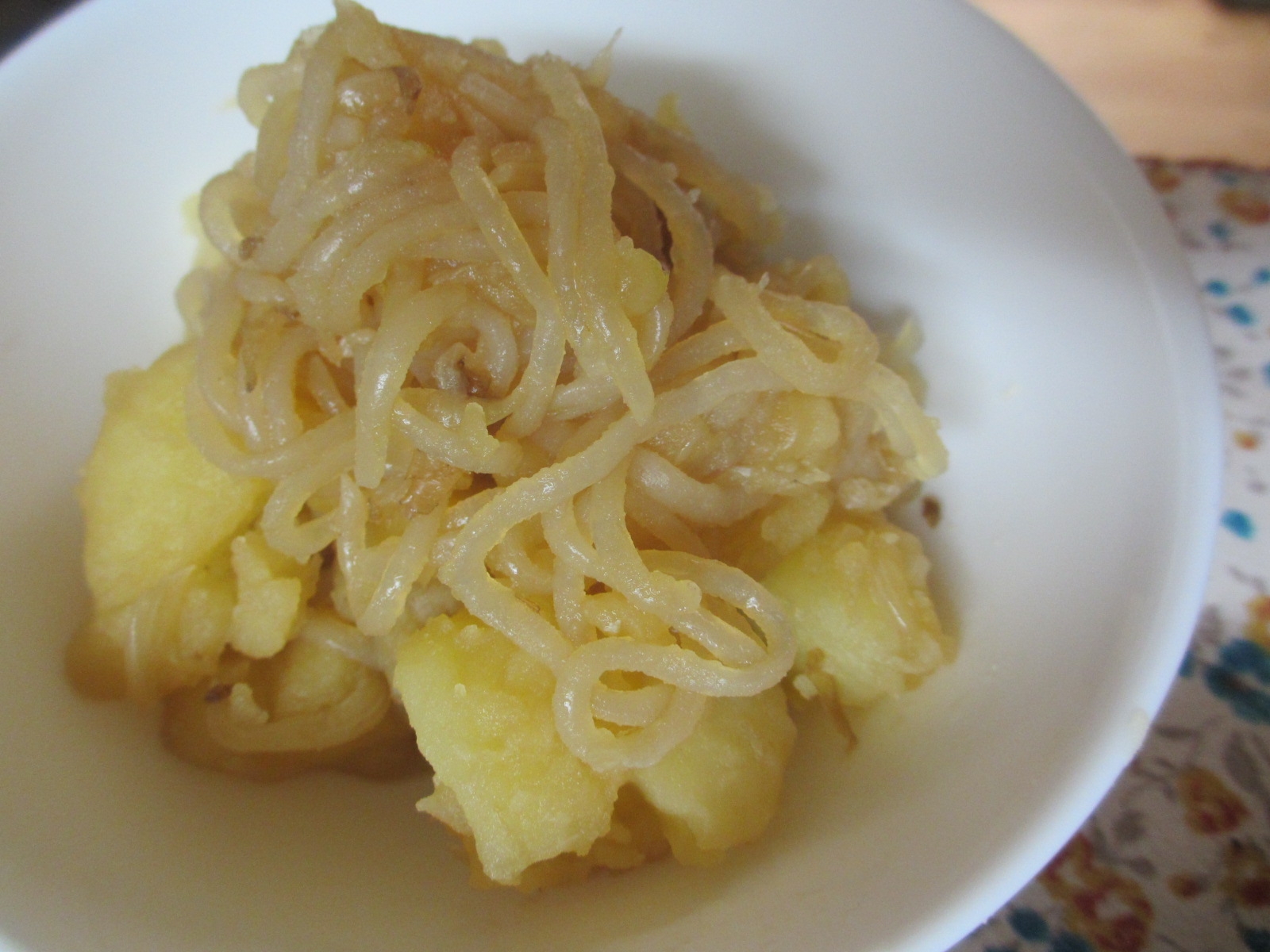 じゃが芋としらたきの煮物