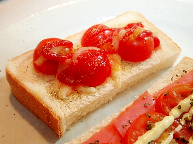 オレガノ/ケチャで　プチトマトとチーズのトースト