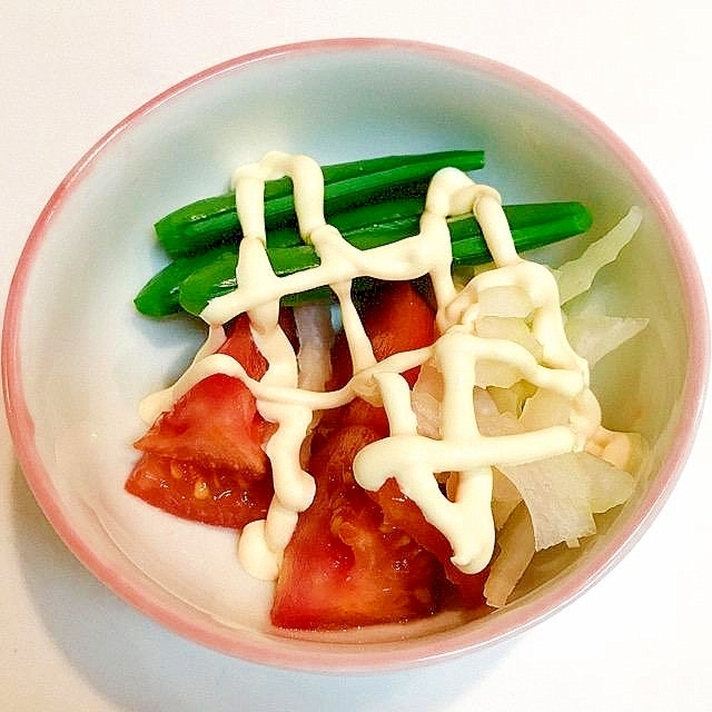 トマトとセロリとスナップエンドウの☆簡単サラダ