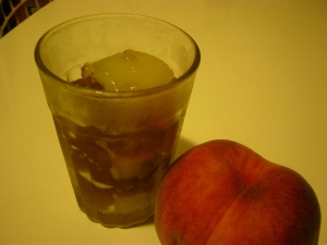 桃のコンポートと紅茶のジュレ