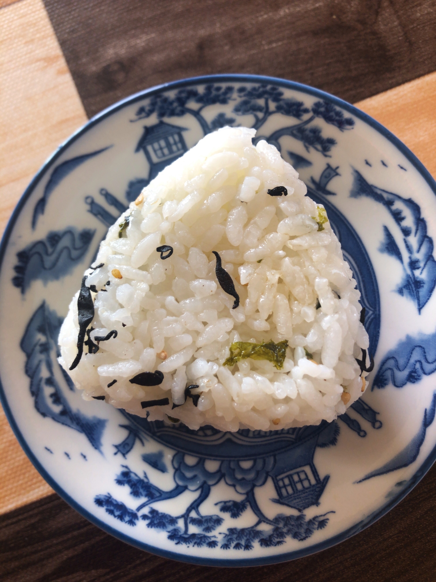 ひじきご飯とあおさのおにぎり