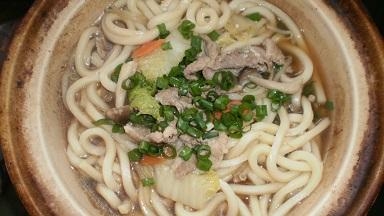 土鍋で肉うどん