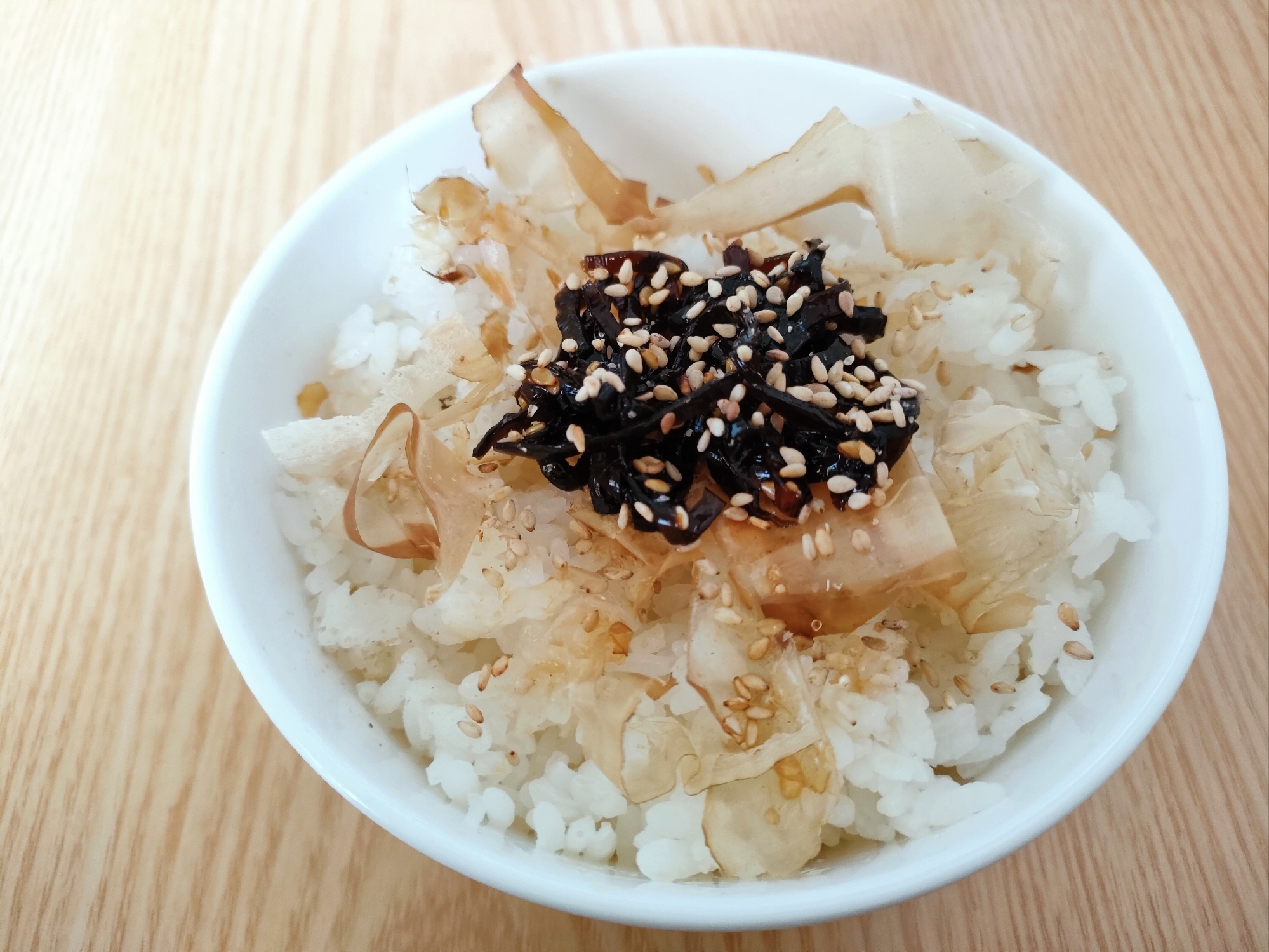 おかかと昆布の佃煮のご飯