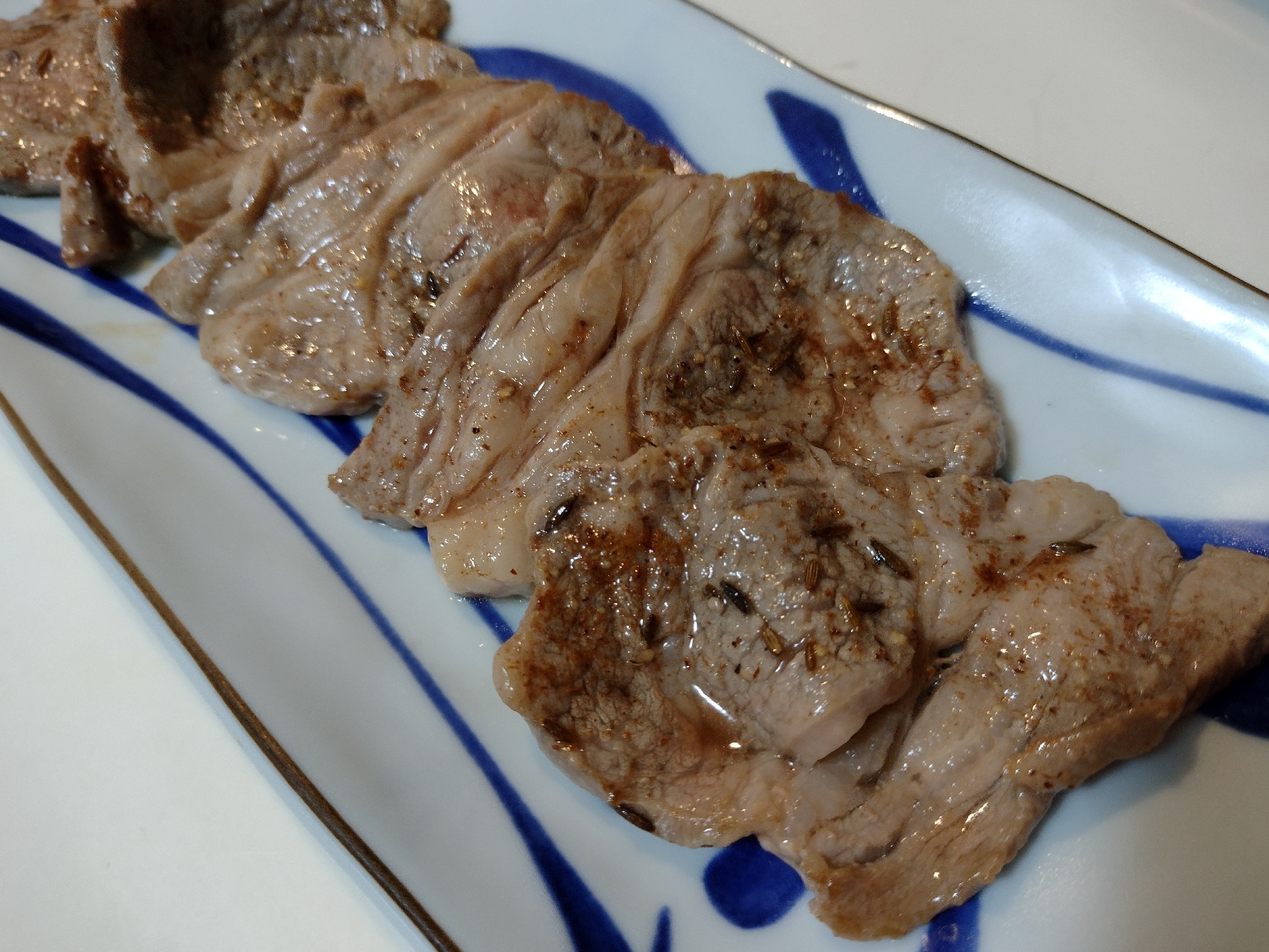 ラム肉のシナモン焼き