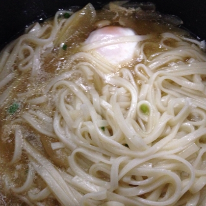 肉じゃがの煮汁で作る　牛肉煮込みうどん