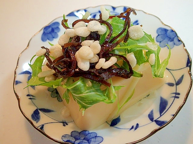 水菜の昆布佃煮と天かすの卵豆腐