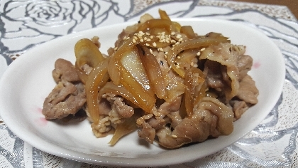 夕食の豚しゃぶの残ったお肉を使って明日のお弁当用に作りました♪絹さや無し煎り胡麻代用だけど焼くのも早いですね♥大好きな生姜たっぷり♥美味しかったです←味見済み笑