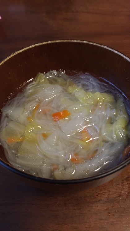 子供も好きな春雨スープ♪家で採れた白菜をたっぷり入れて美味しくできました( ´艸｀)