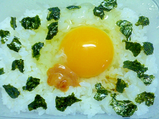 簡単♪明太子ソースと焼き海苔のたまごかけご飯