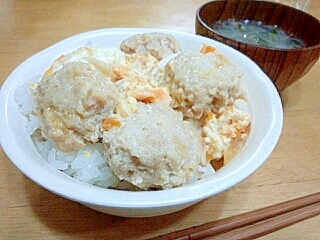 鶏つくねの親子丼