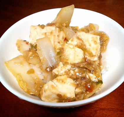 残り物の白菜と豆腐が、ばっちり消費できました！連日の鍋から、おいしく抜け出せ、ちょっとピリ辛で暖まりました(*^-^*)