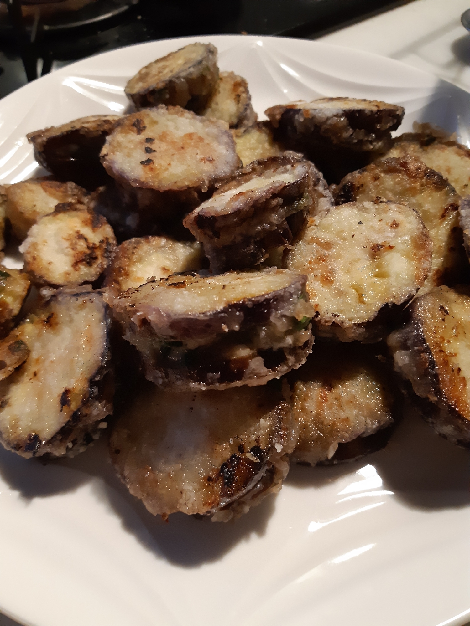 茄子の肉詰め餃子風