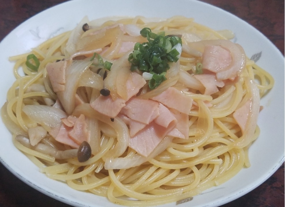 ハムとキノコの和風パスタ