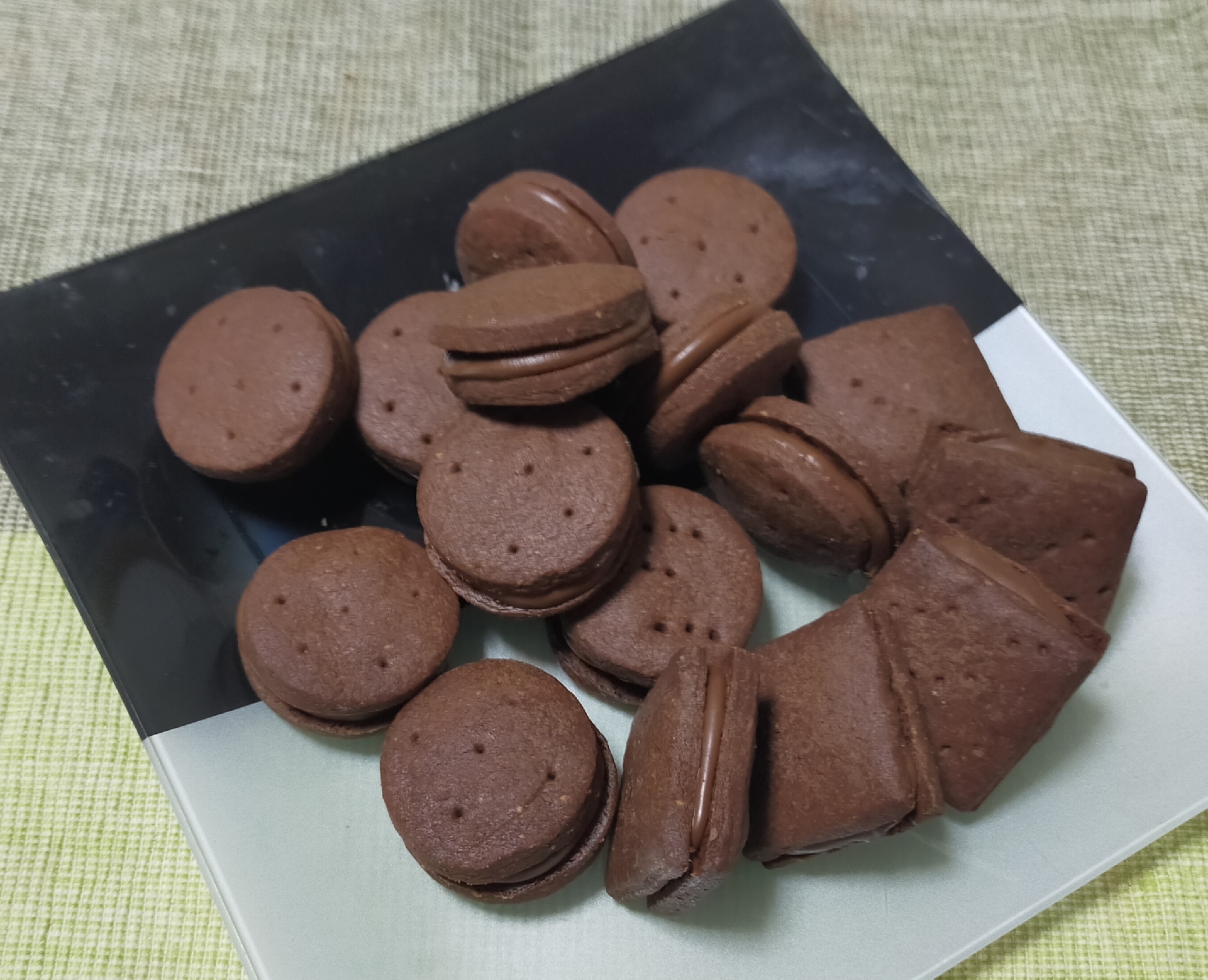バレンタインに！濃厚チョコサンドクッキー☆