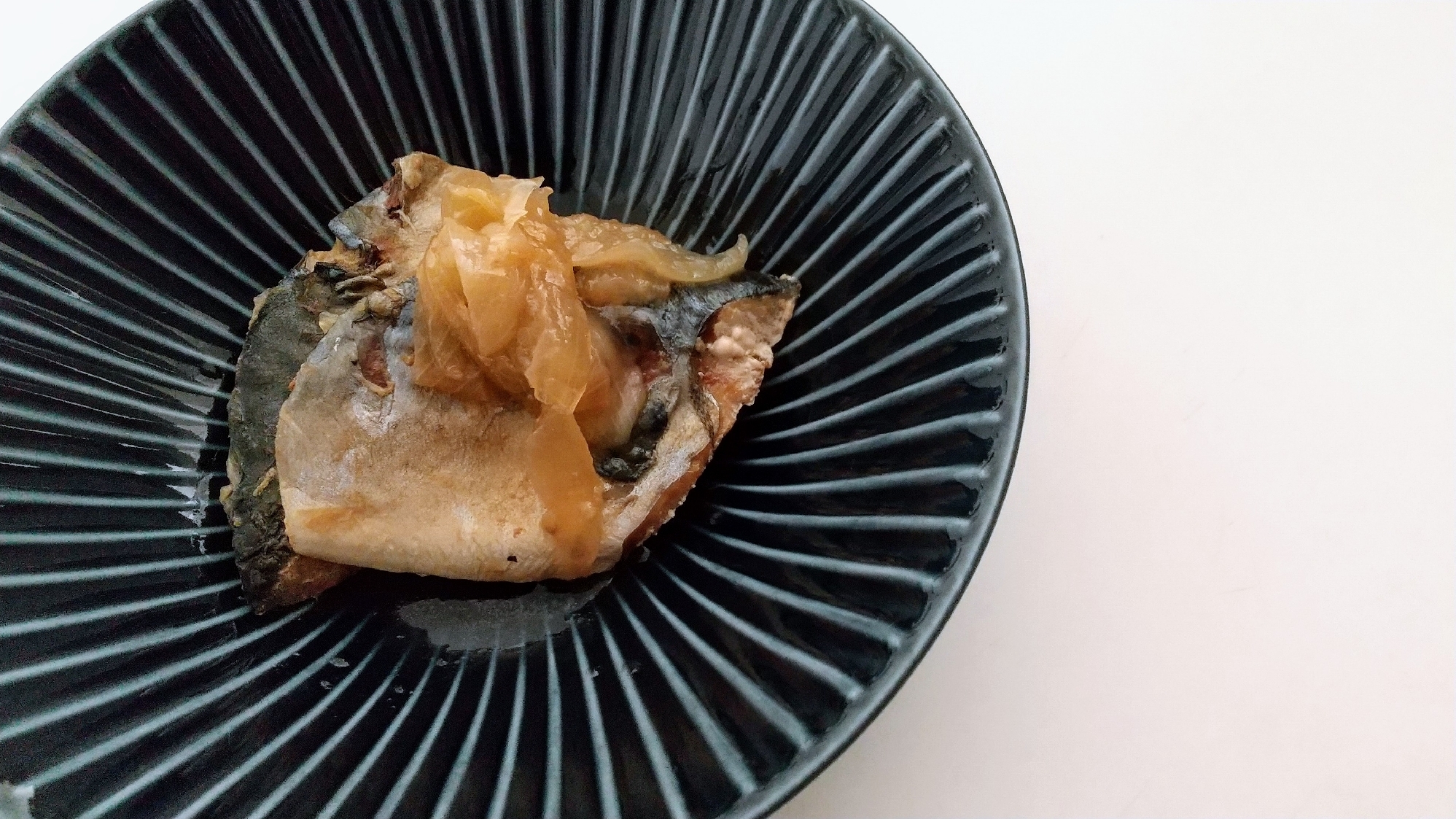 無水鍋 旨味ぎゅーっとたまサバ煮 レシピ 作り方 By サービスエリア まんま 楽天レシピ