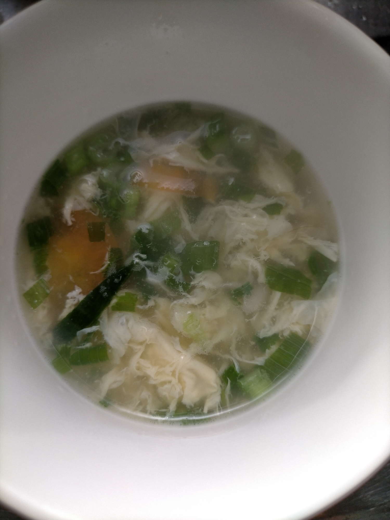 ねぎとたまごの中華スープ