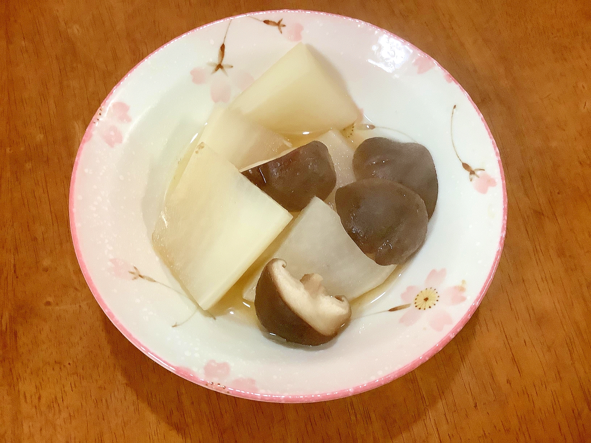 大根と椎茸の薄味の煮物