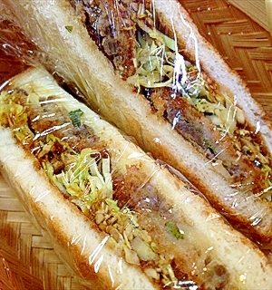 小メンチふたつで賢く満足 メンチカツサンド レシピ 作り方 By Johnny Bean 楽天レシピ