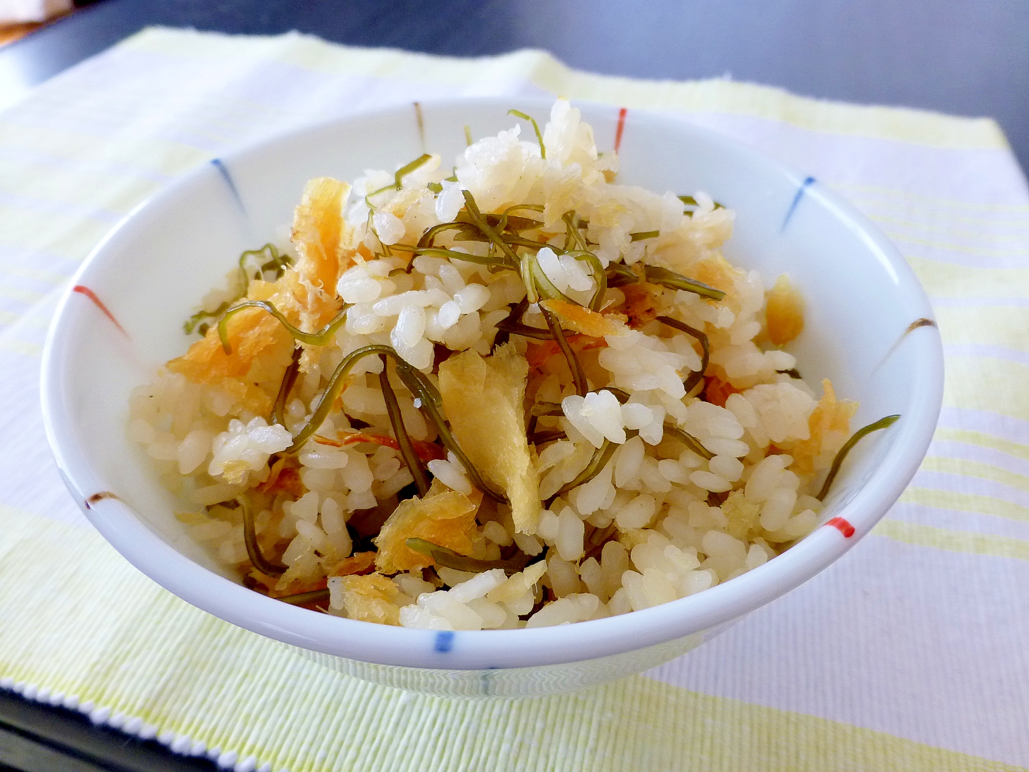 干し鱈と切り昆布の炊き込みご飯