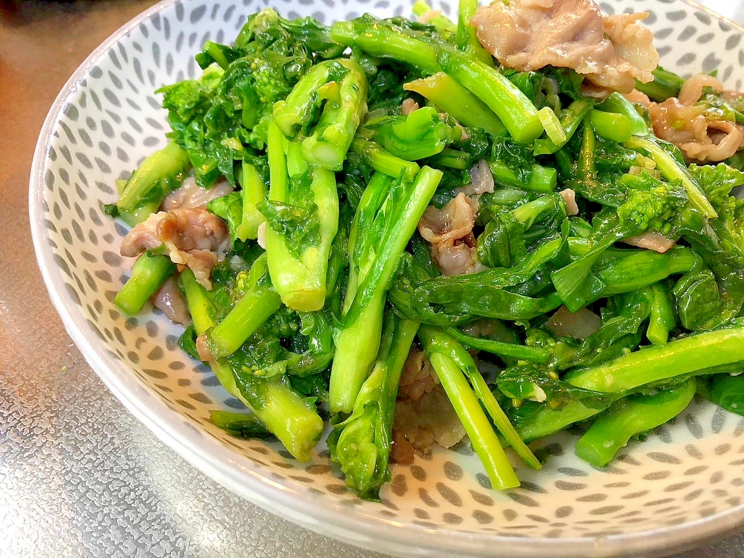 菜の花と豚肉のオイスターソースいため