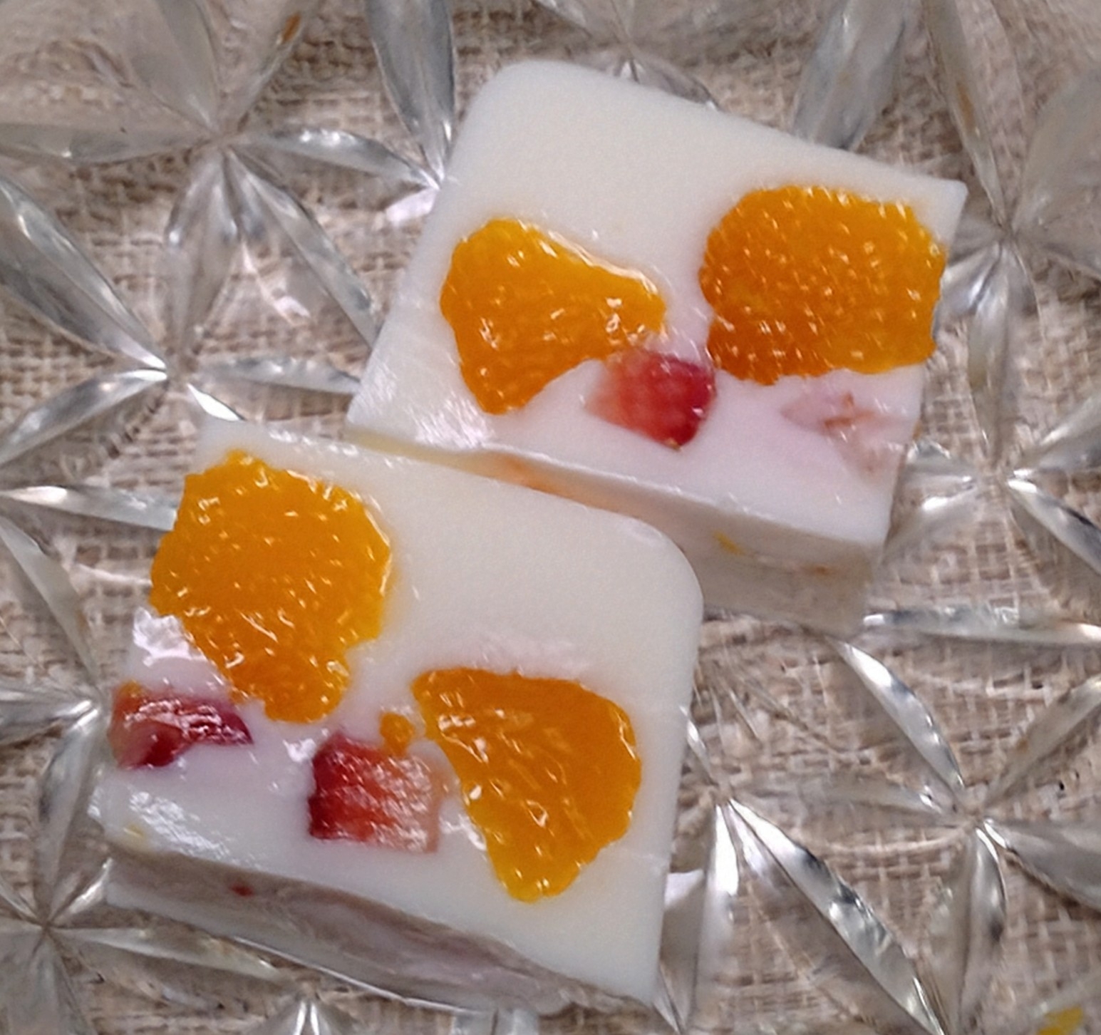 フルーツミルク寒天